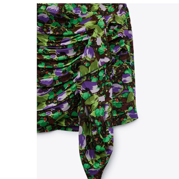 NWT FLORAL PAREO MINI SKIRT - Picture 4 of 4